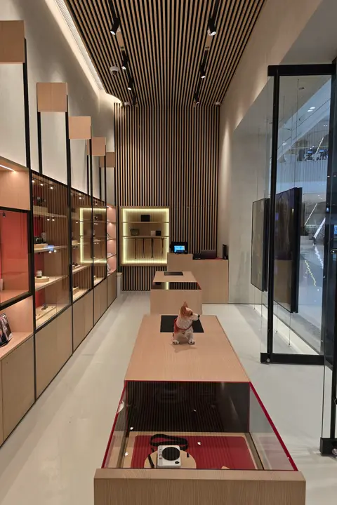 store inside
