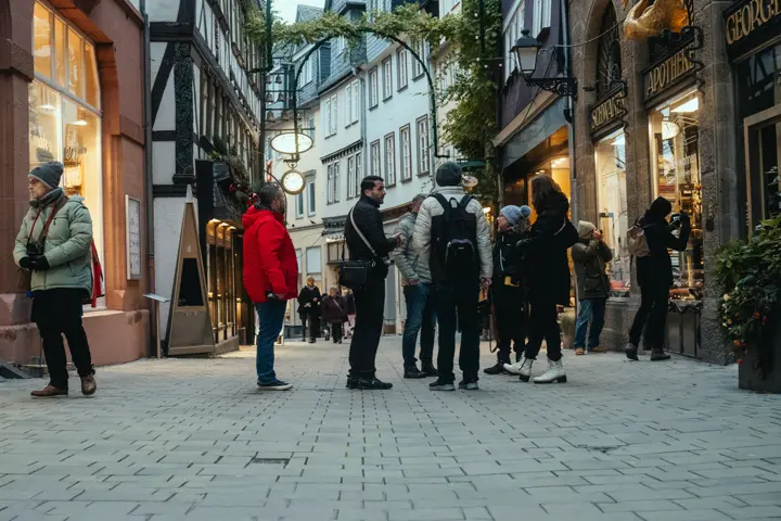 People on the Leica photo walk through Wetzlar's old town