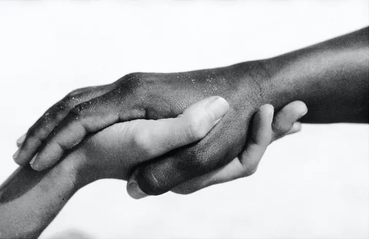 01_Love Matters_Tatjana Patitz_Ollie Ferguson © Nomi Baumgartl_Leica Galerie Wetzlar 2022.jpg