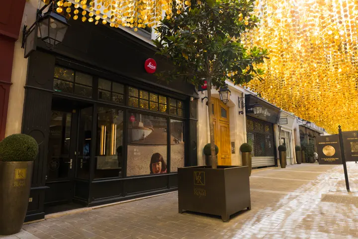 Leica Store Paris Village Royal front.