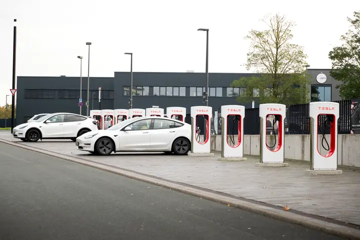 E-charging station Leica Camera AG