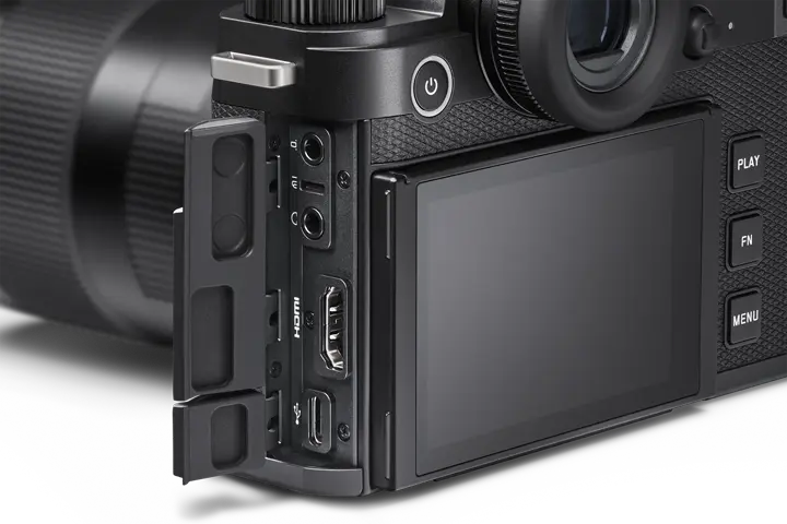 Ports of Leica SL3-S