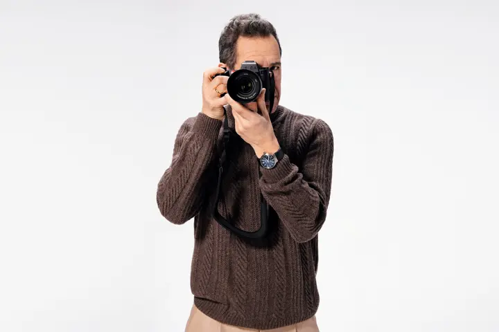 Stefano Guindani with the Leica SL3-S and Leica Watch ZM 11