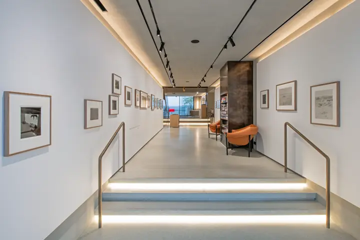 Leica Store - Gallery Paris Village Royal
