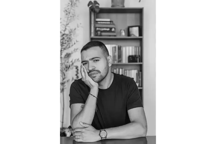 Portrait of LOBA winner Alejandro Cegarra.