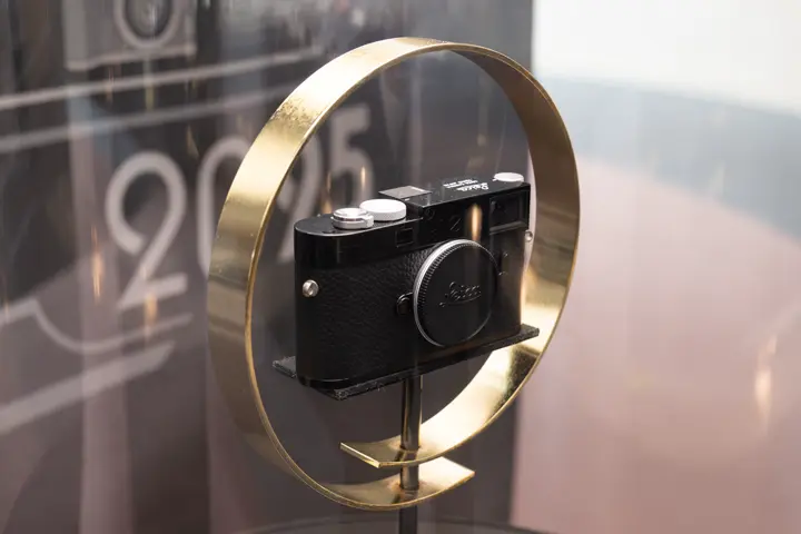 100 years of leica Tokyo, historical leica camera in a display case