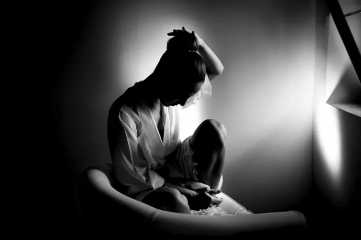 Woman on a chair, monochrom photography