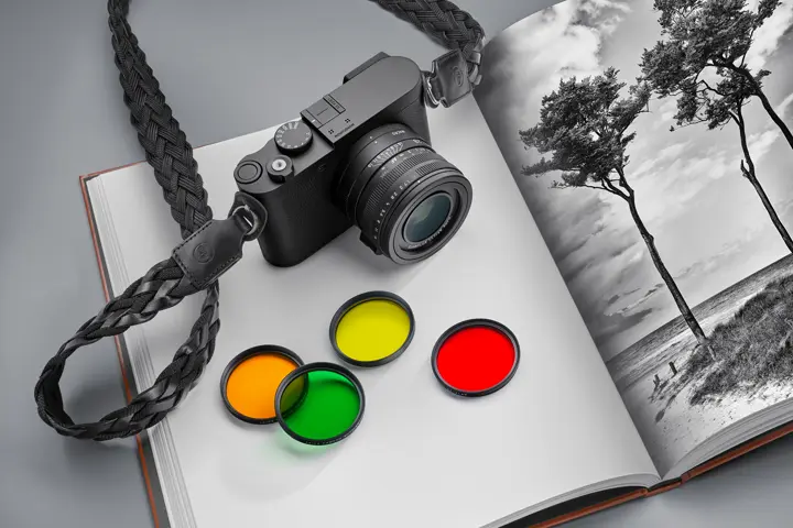 Leica Q3 Monochrom with coloured filters