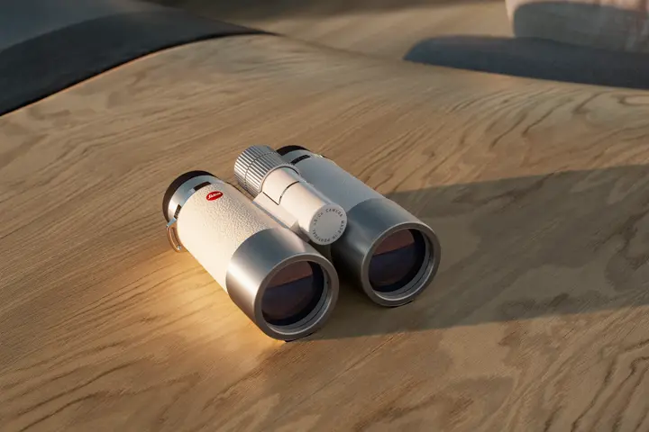 Leica Ultravid White Ocean is lying on a yacht