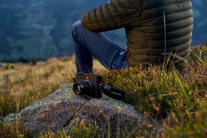 Roland took a quiet break with his Leica M EV1