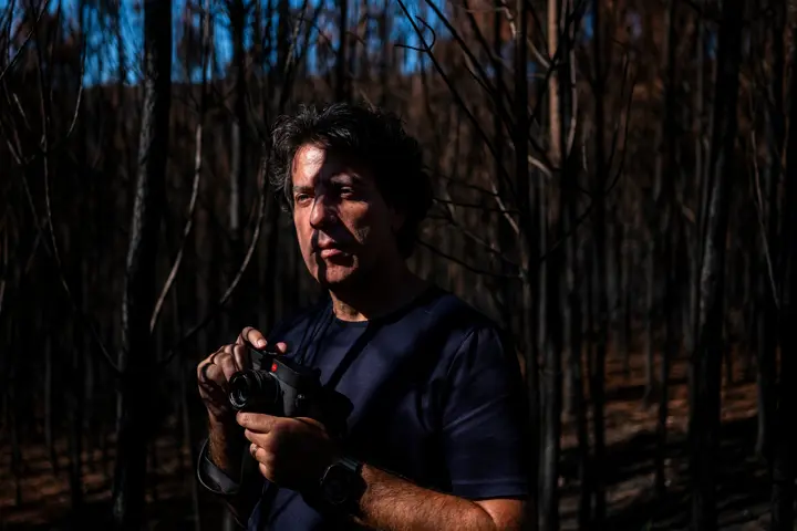 Rui Caria using the Leica M EV1 in the Portuguese Forest