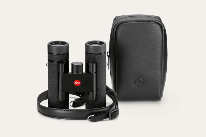 Leica Noctivid Compact with leather pouch