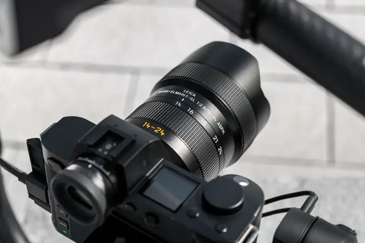 SL camera with the Super-Vario-Elmarit-SL 14-24