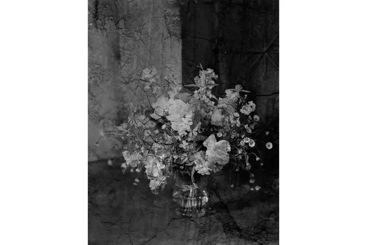 Bouquet de fleurs sur une table