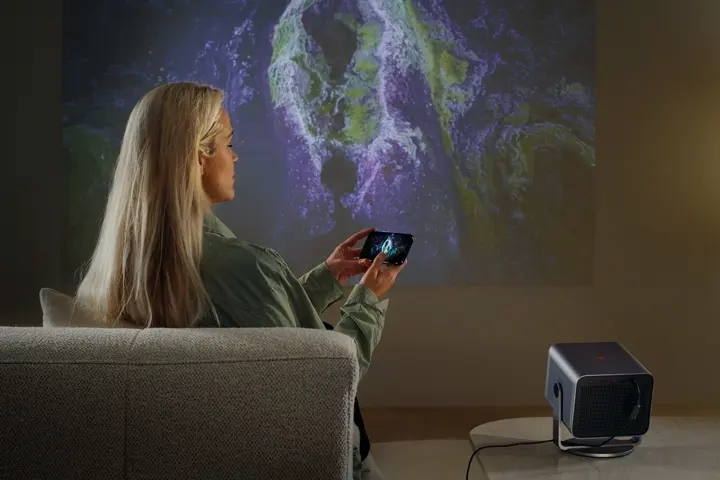 Woman using the VIDAA system on the Cine Compact 1