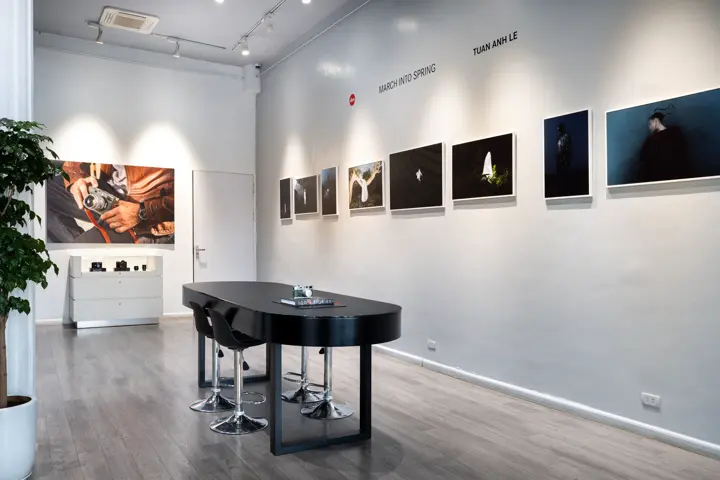 store gallery