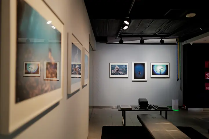 store gallery