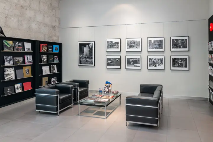 store gallery