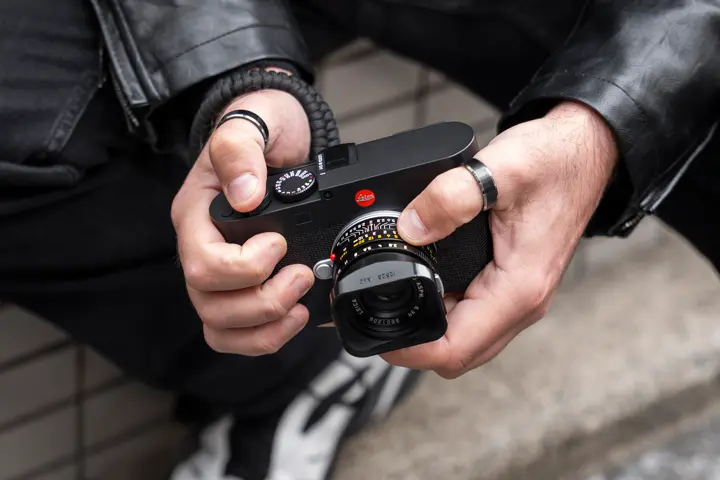 M EV1 in eolos hands