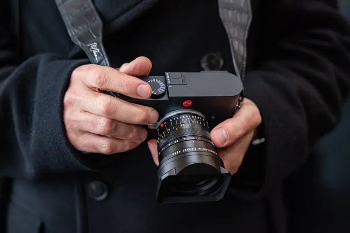 Leica M EV1 in Hands