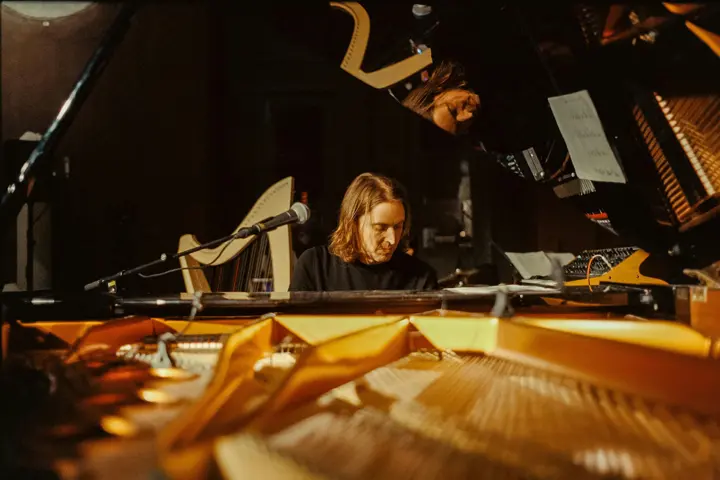 A person is playing the paino
