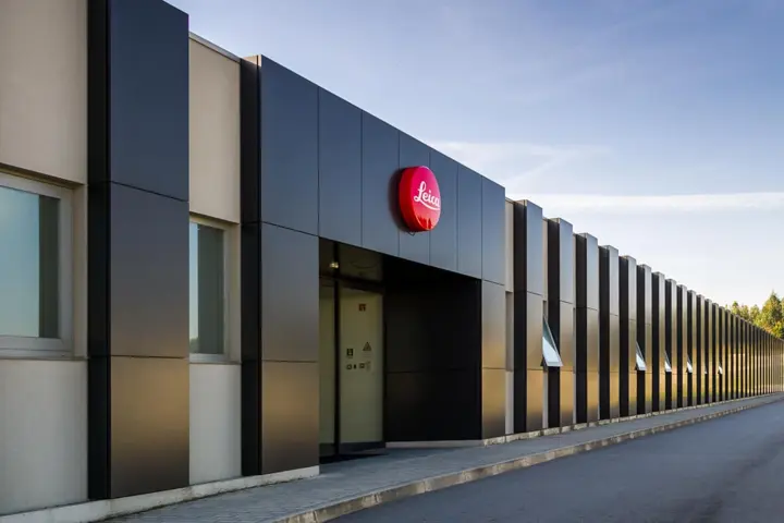 The outside of Leica Portugal Factory