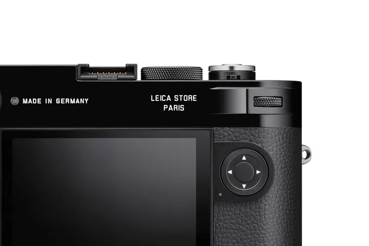 M11 glossy, back, special engraving Leica Stores