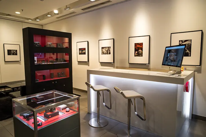 store gallery