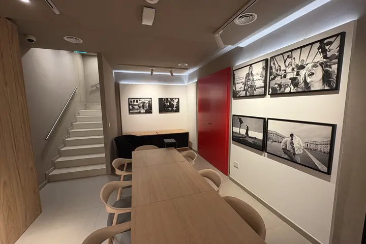 store gallery