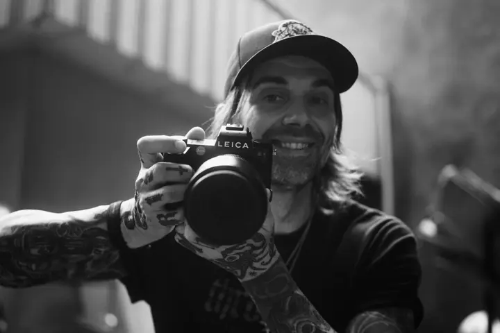 Ben Alexis is holding the Leica SL3