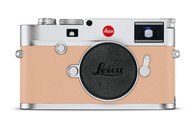 Leica-M10_silver_without-lens_front_nude_RGB_whiteBG