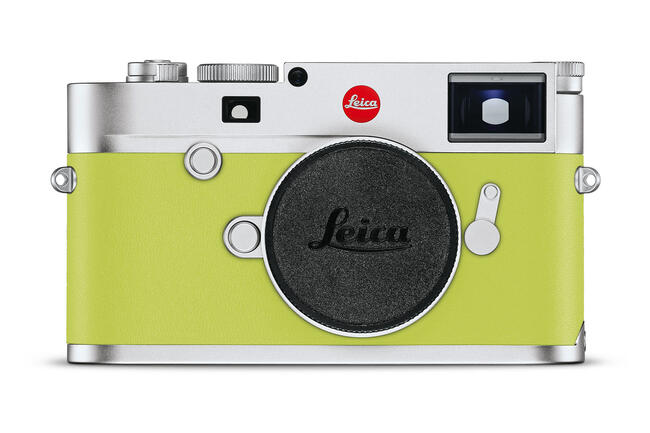 Leica-M10_silver_without-lens_front_anise_RGB_whiteBG