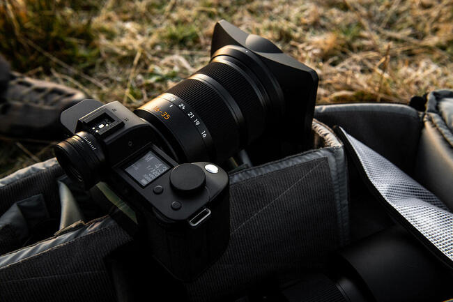 Leica-SL2-S