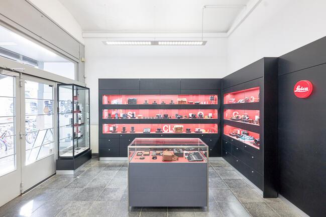 Leica stores store