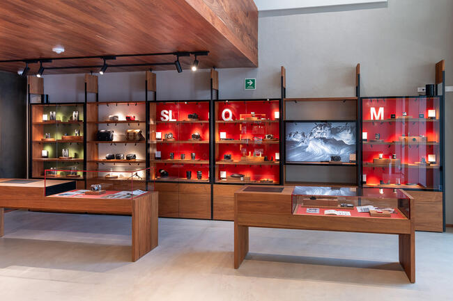 Leica Store Mexico, interior of the store, product shelves