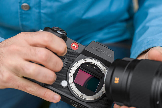 Leica SL2-S Kit Camera