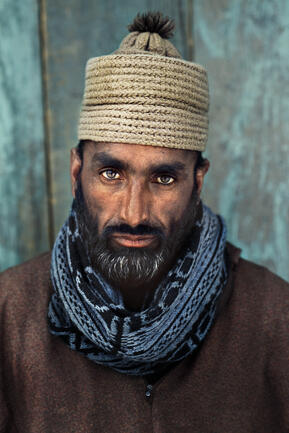 KASHMIR_The-Eyes-of-Humanity--C--Steve-McCurry.jpg