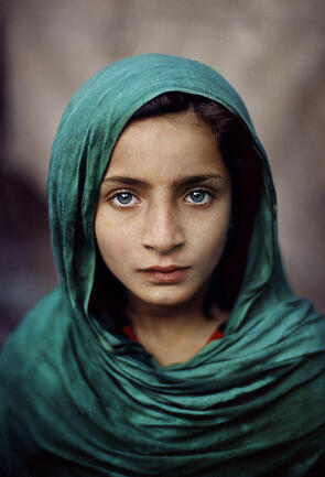 PAKISTAN_The-Eyes-of-Humanity--C--Steve-McCurry.jpg