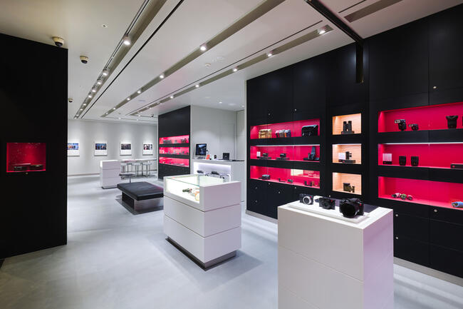 Leica stores sale