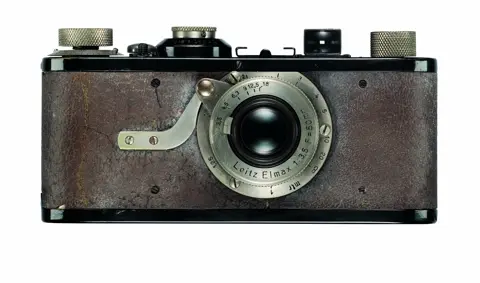 1925_Leica+IA_Elmax_Front.jpg