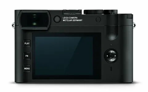 Leica+Q2+Monochrom_BACK.jpg