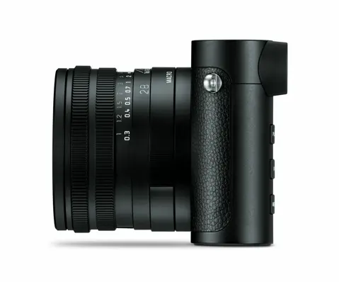 Leica+Q2+Monochrom_LEFT.jpg