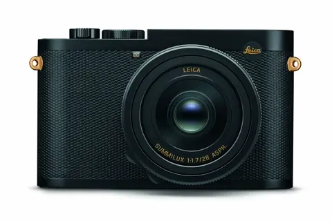 Leica+Q2_Daniel+Craig+x+Greg+Williams_FRONT_CMYK.jpg