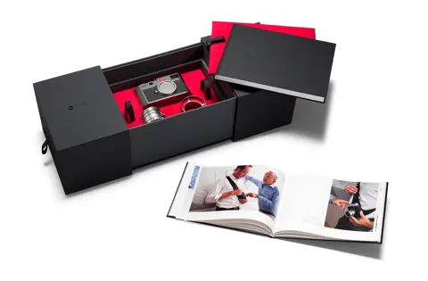 2010_Leica M9 Titanium Set