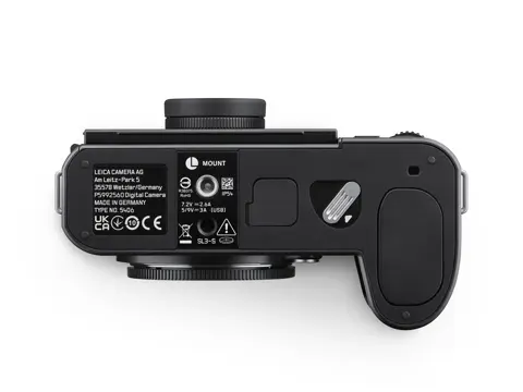 Leica SL3-S, black, bottom