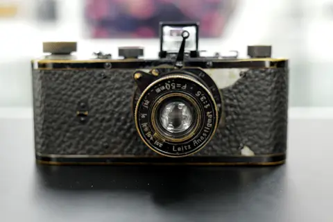 Leitz Photographica Auction