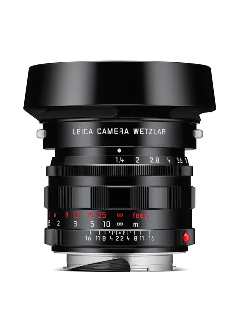 Leica Summilux-M 50 f/1.4 glossy black paint finish, front view.