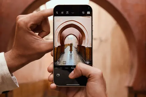 Photographing through the Leitzphone