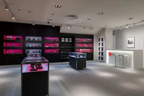 Leica Store Iwataya Fukuoka