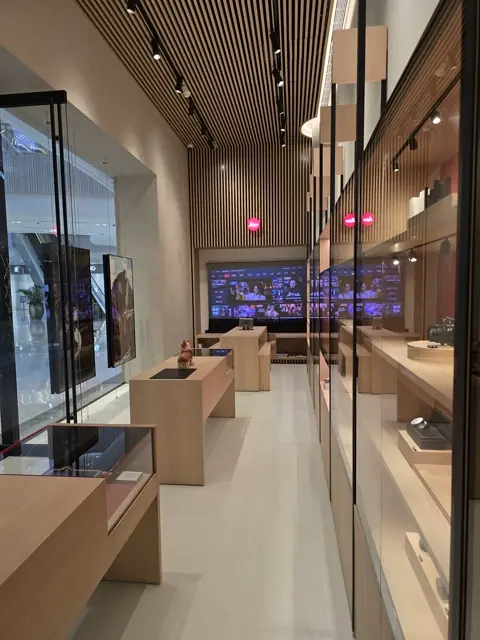 store showcase